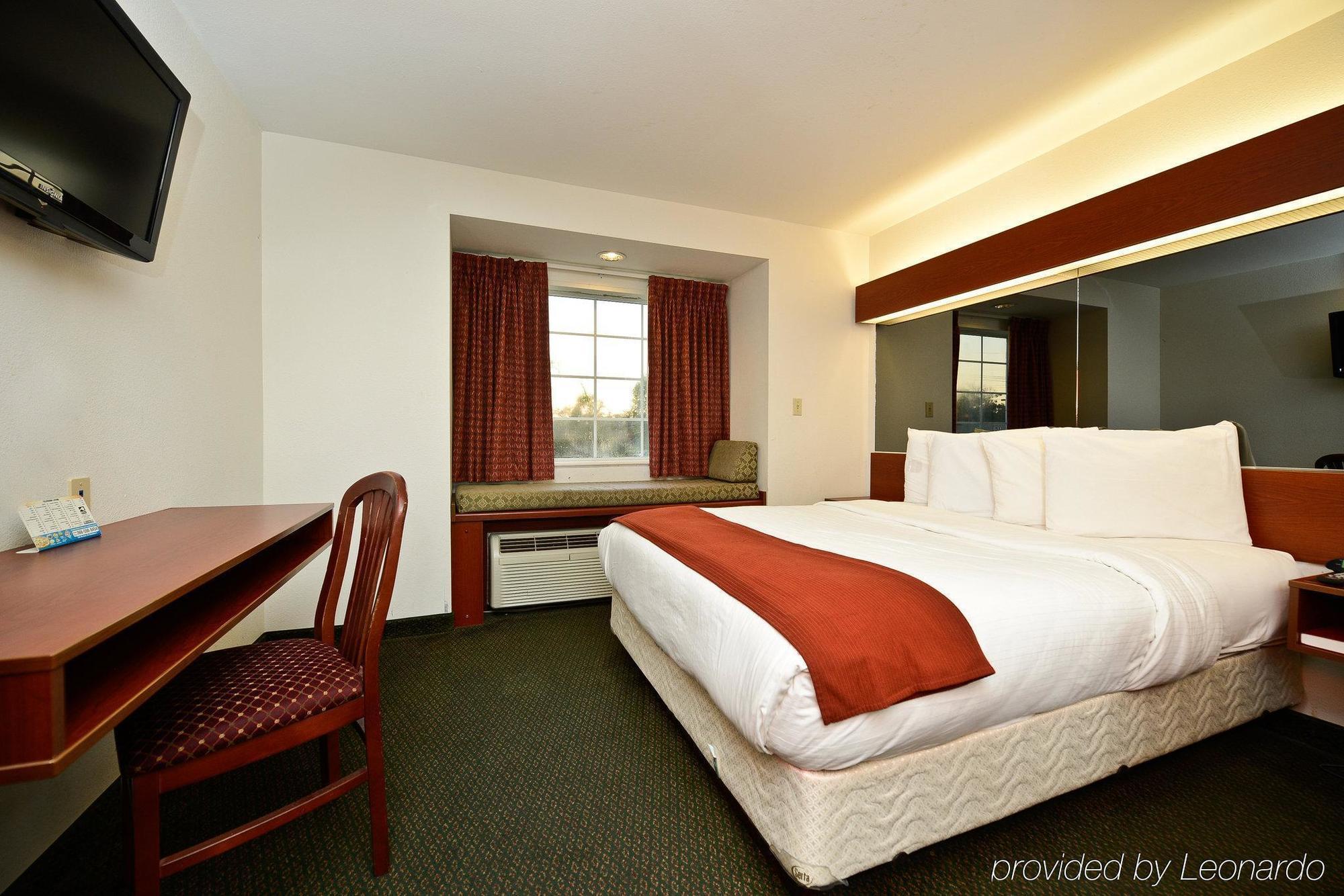 Americas Best Value Inn Lake Charles Interstate 210 Exterior foto